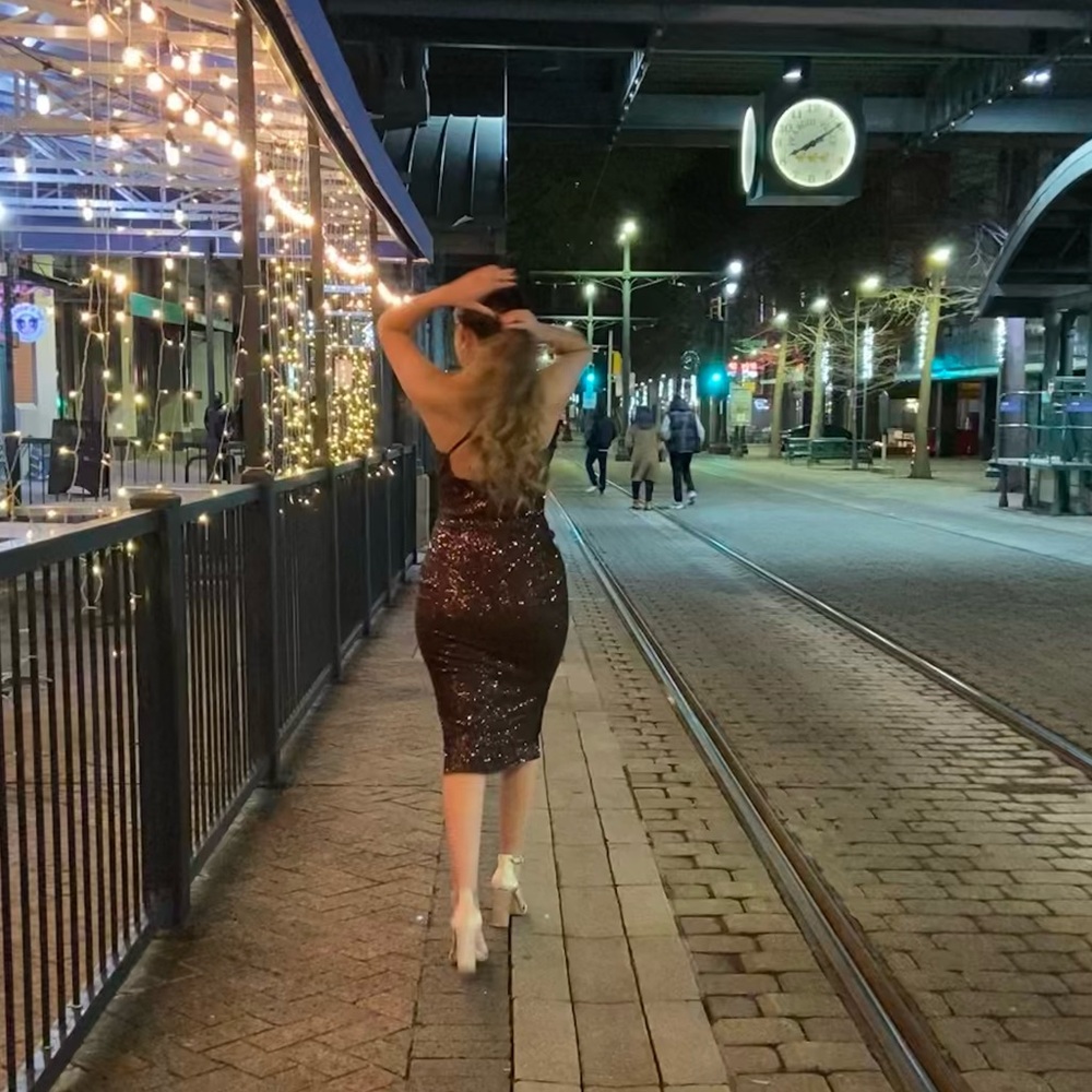 Brown sparkling dress